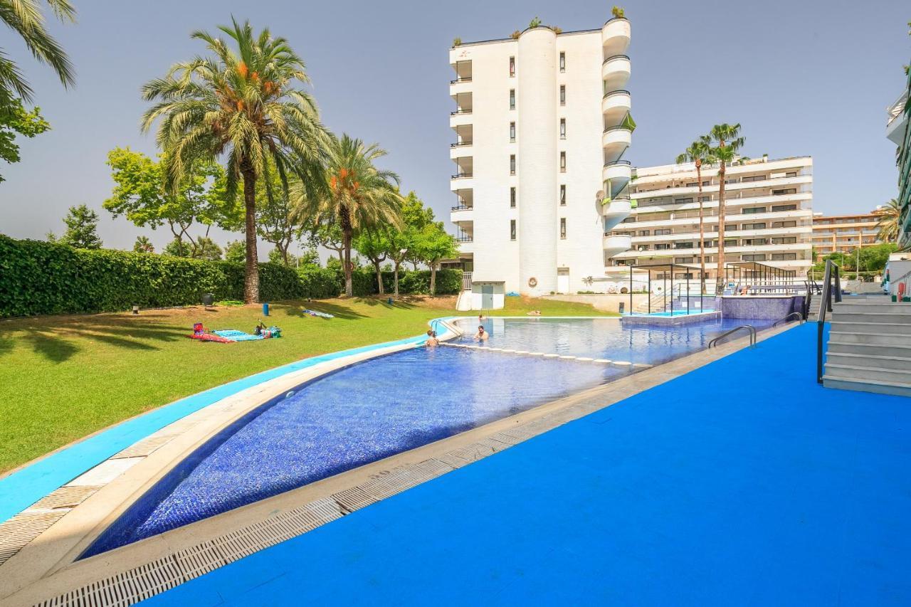 Uhc Montecarlo Apartments Salou Exterior foto