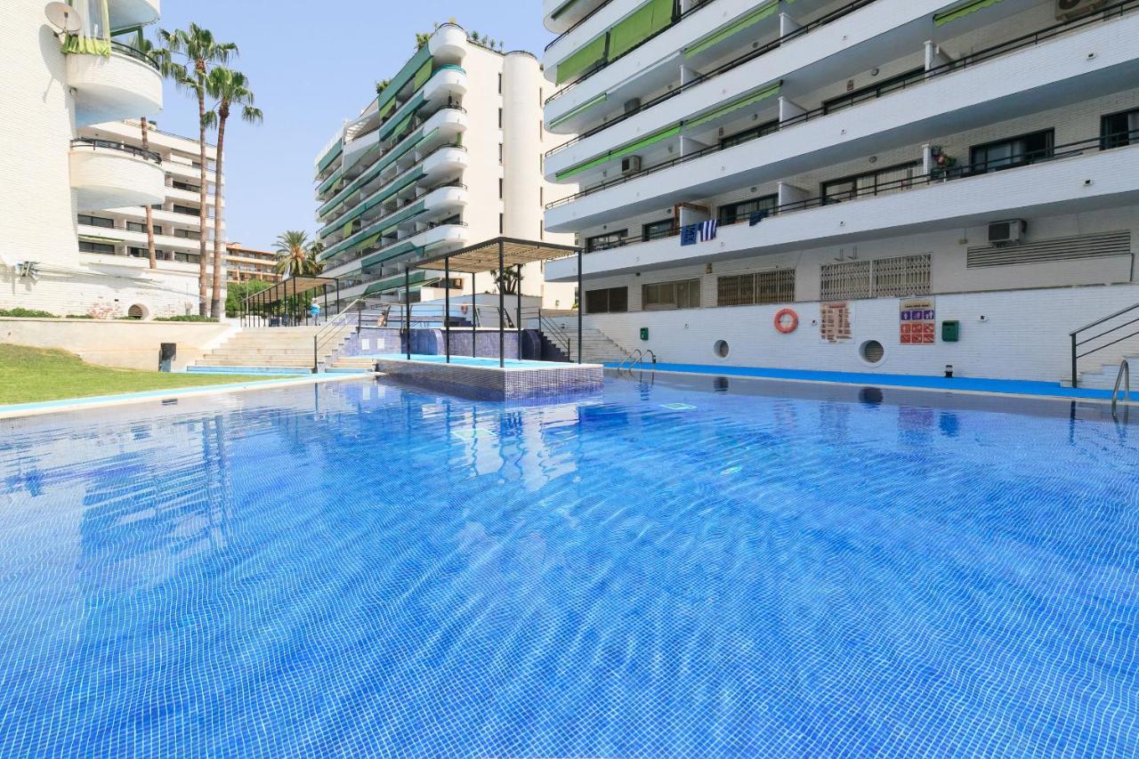 Uhc Montecarlo Apartments Salou Exterior foto