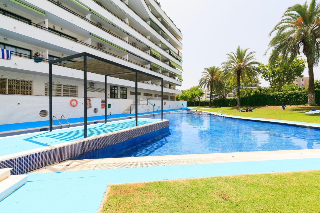 Uhc Montecarlo Apartments Salou Exterior foto